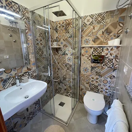 Diana Brown Lipari (Isola Lipari)