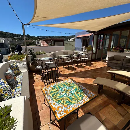 Diana Brown Frühstückspension 3*